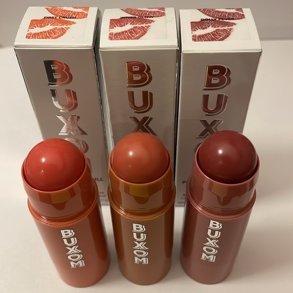 Buxom Power-Full Plump Lip Balm INNER GLOW
Lightly Swatched * - Picture 13 of 13